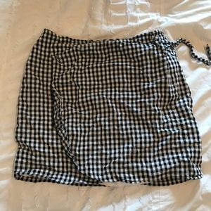 Made well gingham wrap skirt